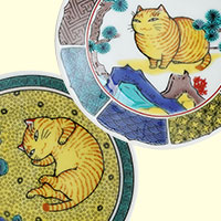 波津彬子先生画業45周年グッズ、“櫨染さん”の九谷焼の豆皿ほか小学館公式通販サイトCOMIXYZ（コミクシーズ）にて、発売中!!